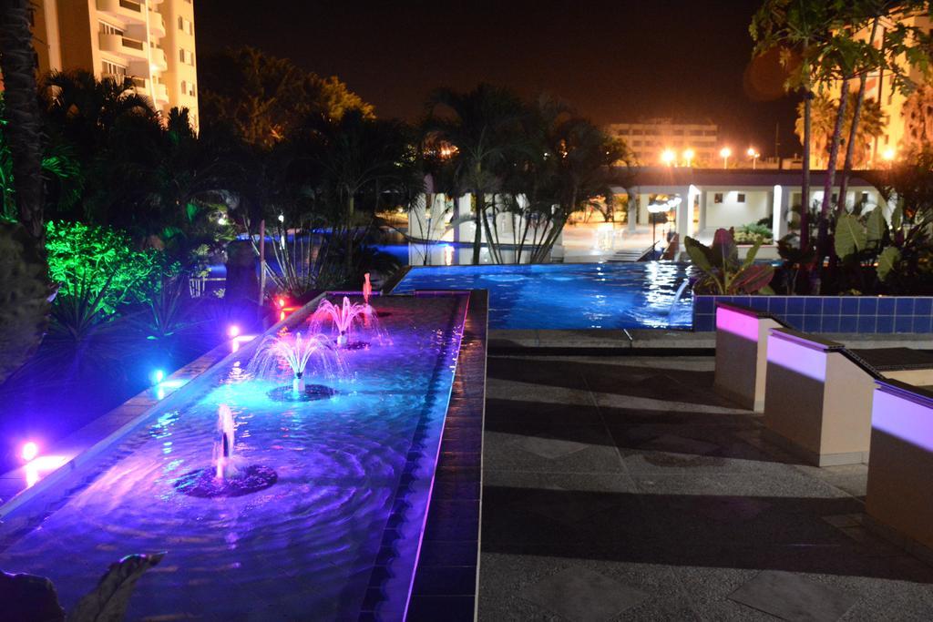 Playa Almendro Resort Tonsupa Dış mekan fotoğraf