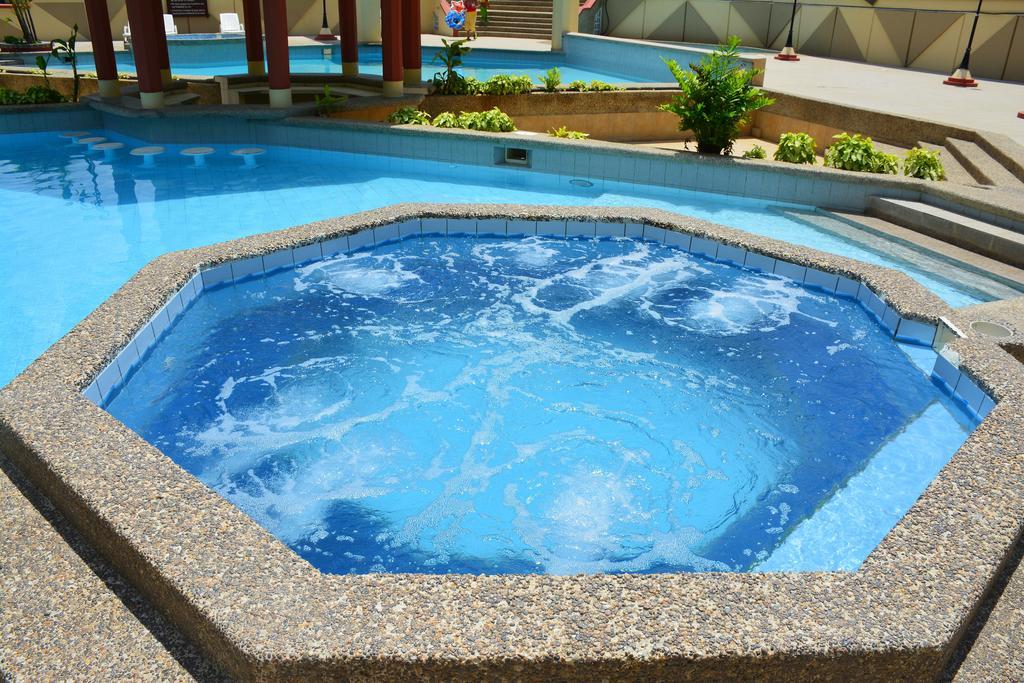 Playa Almendro Resort Tonsupa Dış mekan fotoğraf